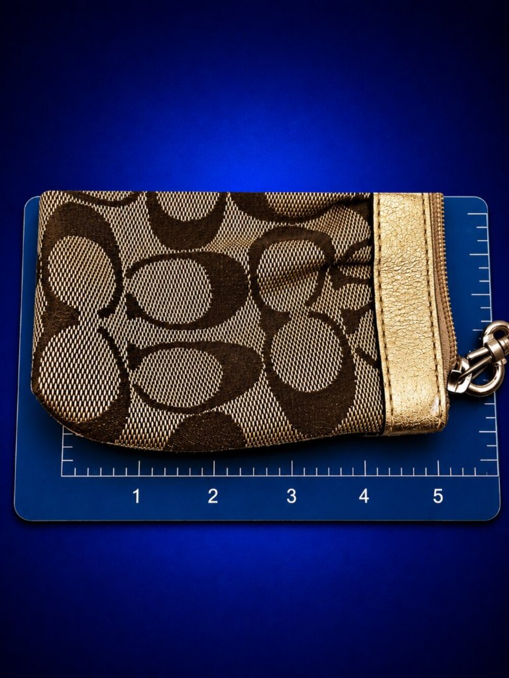COACH Signature Monogram Jacquard Wristlet Wallet Zip Top Y2K Bag with Hang Tag - Picture 12 of 15
